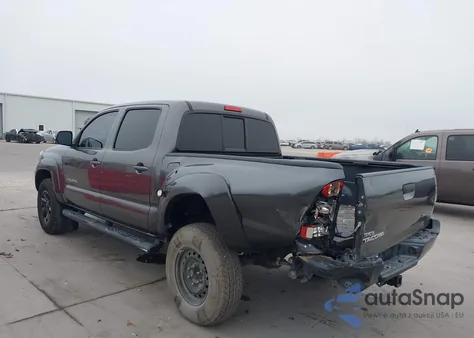 2014 Toyota Tacoma Prerunner z USA, uszkodzony, nr VIN 5TFJX4GN8EX031469